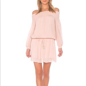 BNWT! ✨ Line & Dot Inez Dress in Peach - size small